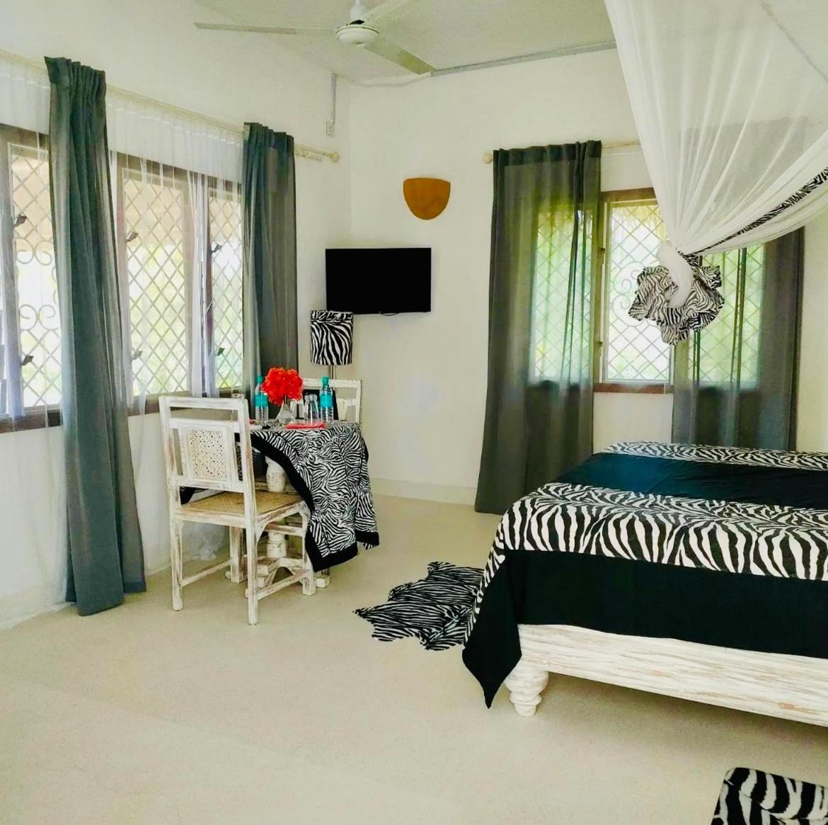Apartmán White Nyumba Malindi Exteriér fotografie